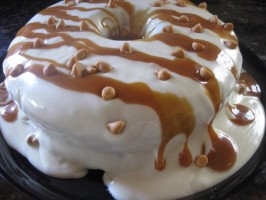 The Southern Situation. Photo courtesy of Cake Buzz Rb cake 1.jpg