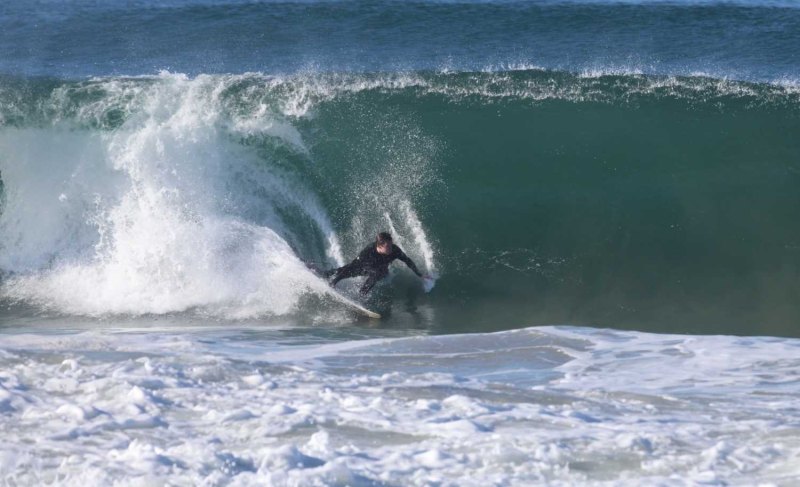 Silva and friends charge Hermosa