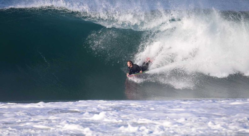 Silva and friends charge Hermosa