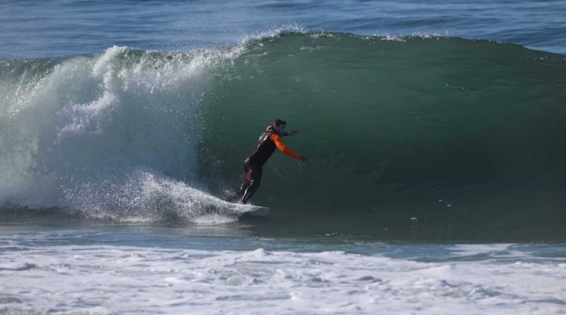 Silva and friends charge Hermosa