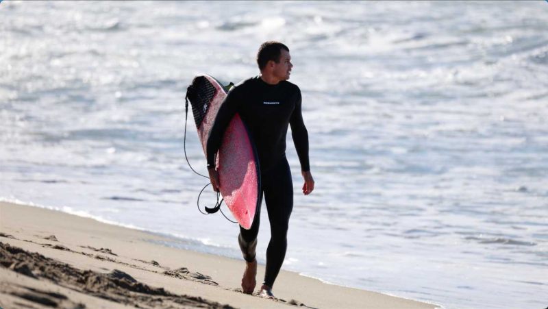 Silva and friends charge Hermosa