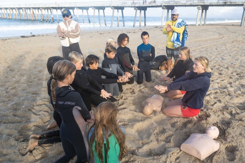 Valley School surf team taught ocean rescues
