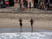 Van Dijk, Cummings win Dwight Crum Pier-to-Pier swim
